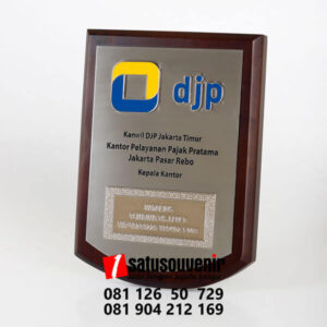 Plakat Kayu DJP Kanwil Jakarta Timur PAK123