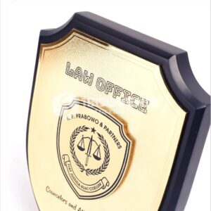 Plakat Kayu Law Office